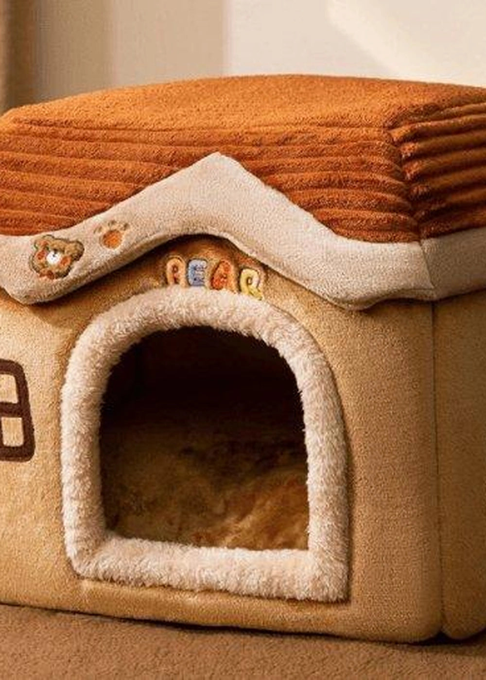 Foldable cozy pet house, ideal winter bed for small pets.
