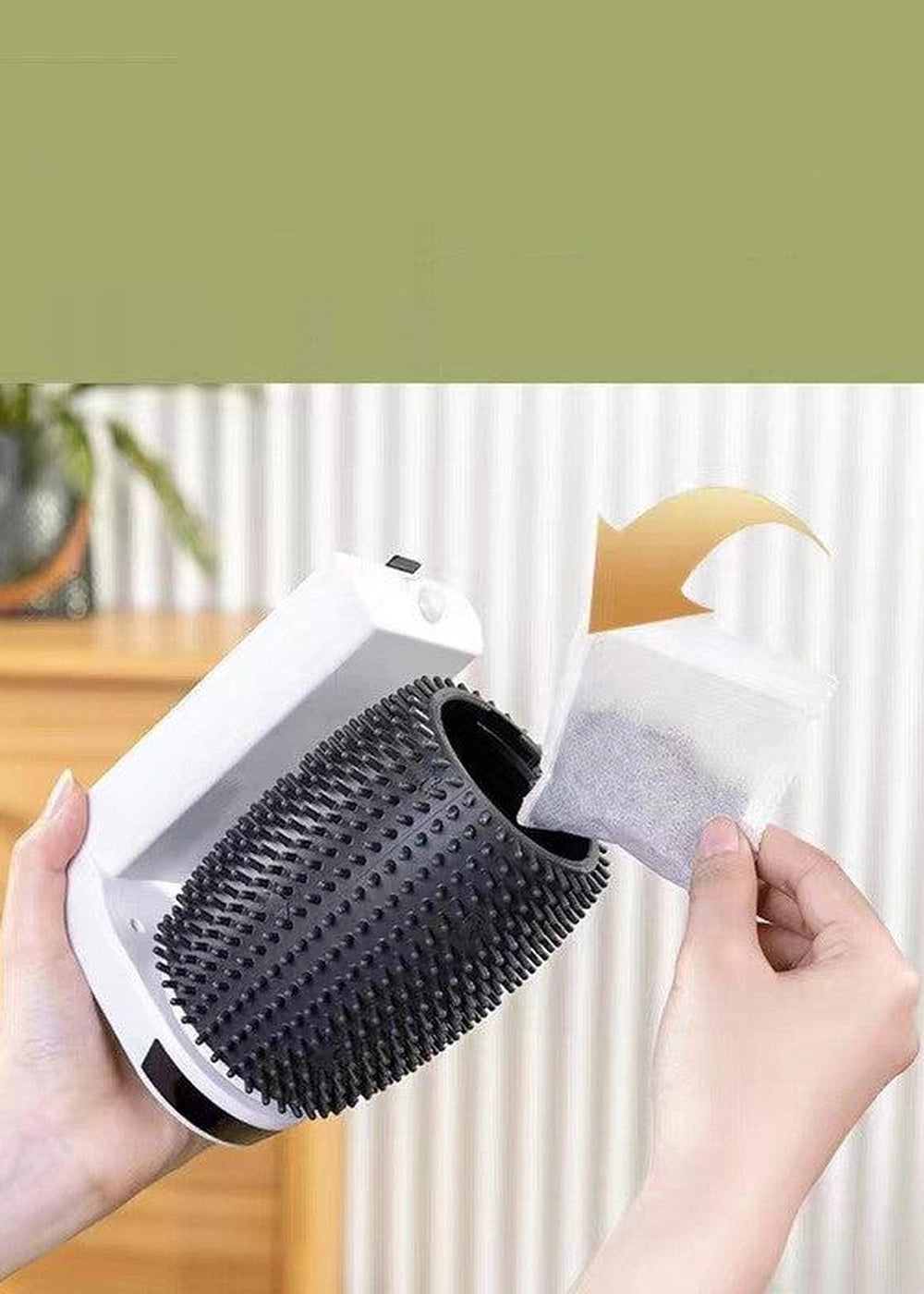 Ultimate Cat Spa Corner Groomer - optimized image